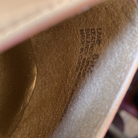 neutral hidden platform heels - Picture 6 of 8